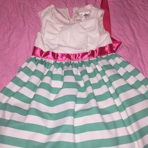 Girls dress